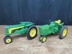 (2) 1/16 John Deere 630 + 3020 Ertl