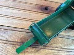 1/16 John Deere Spreader Eska