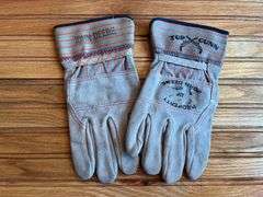 John Deere Gloves