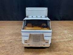 Tony's Pizza Semi Ertl