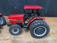 (2) 1/16 Case-IH 5130 + 5250 Ertl