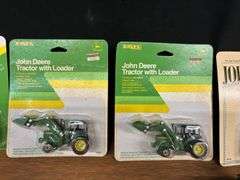 (9) 1/64 + 1/32 John Deere Ertl