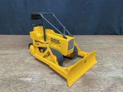 1/16 John Deere 450 Crawler Ertl