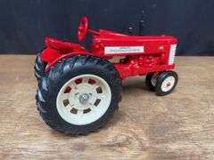 (2) 1/16 Farmall 350 NIB Ertl