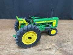 1/16 John Deere 520 Customized