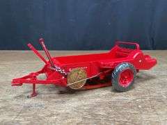 1/16 McCormick Spreader Precision Ertl