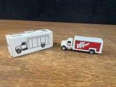 (4) 1/64 Beverage Trucks NIB Ertl