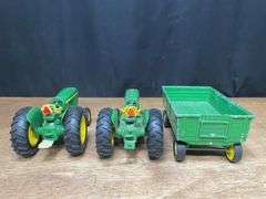 (3) 1/16 John Deere 2030, 2040, Wagon Ertl