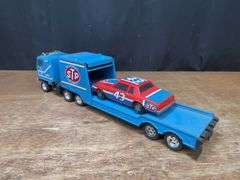 STP Richard Petty Racing Team Semi Ertl