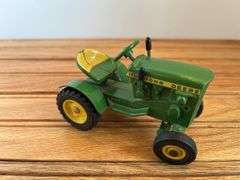 1/16 John Deere 110 L&G + Cart Ertl