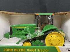 1/16 John Deere 8400T Collector NIB Ertl
