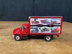 1/34 IH 100 Years Truck NIB 1st Gear