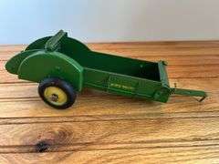 1/16 John Deere Spreader Eska