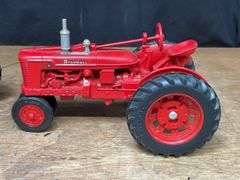 (2) 1/16 Farmall H + Farmall Super M-TA Ertl