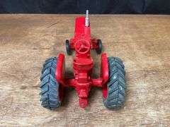 1/16 Farmall 706 1992 Ontario NIB SM