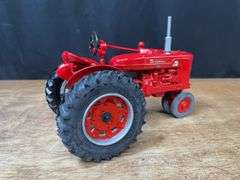 1/16 Farmall Super M-TA 1991 NFTS NIB Ertl