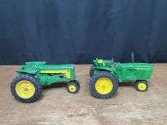 (2) 1/16 John Deere 630 + 3020 Ertl