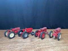 (4) 1/16 IH Tractors Ertl