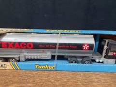 (2) Shell + Texaco Tanker Semis NIB Ertl