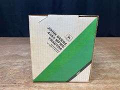 1/16 John Deere 4455 NIB Ertl
