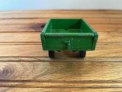 1/16 John Deere 110 L&G + Cart Ertl