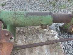John Deere Model B Wide Front End