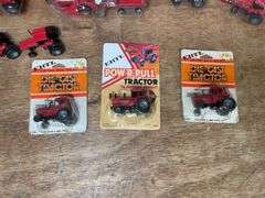 (10) 1/64 IH + Case-IH Tractors Ertl