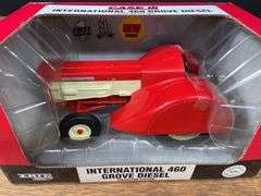 1/16 IH 460 Grove Collector NIB Ertl