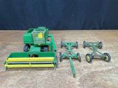 (3) John Deere 6600 Combine + Running Gears