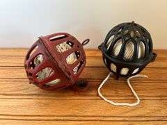 (2) String Holders