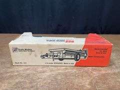 1/16 New Idea Spreader 1st Edition NIB SM