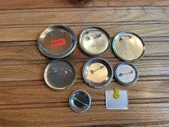 (8) John Deere Buttons