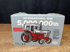 1/16 IH 1066 5 Millionth NIB Ertl