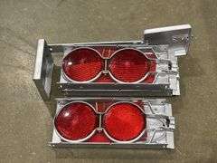 (4) Oil Cans + Reflectors