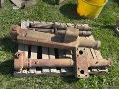 Model G Pedestals and Axle Shafts