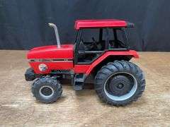 1/16 Case-IH Maxxum 5130 1989 Kansas City NIB Ertl