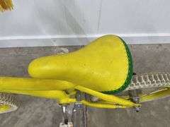 John Deere 16" Girls Bike