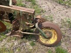 John Deere 810 Plow