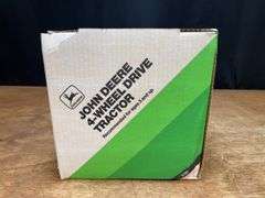 1/16 John Deere 8760 Collector NIB Ertl