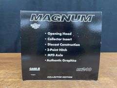 1/16 Case-IH Magnum MX240 Collector NIB Ertl