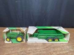 (2) 1/16 John Deere M + Spreader NIB Ertl
