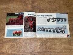 (2) 1970 + 1971 IH Buyers Guides