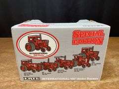 1/16 IH 1566 NIB Ertl
