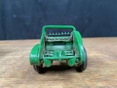 1/16 John Deere Spreader NIB Eska