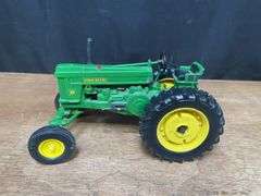 1/16 John Deere 70 Customized