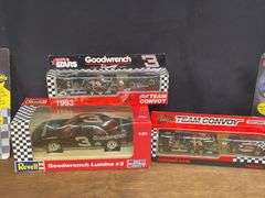 (7) Dale Earnhardt NASCAR Lot NIB