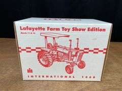 1/16 IH 1468 1995 Lafayette NIB Ertl