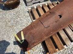 (3) Visible Gas Pump Side Panels