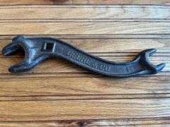 Deere & Co. Wrench