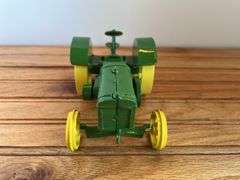 1/16 John Deere D NIB Ertl